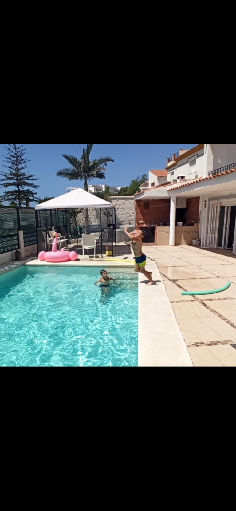 Se alquila o INTERCAMBIA primera quincena de Agosto chalet