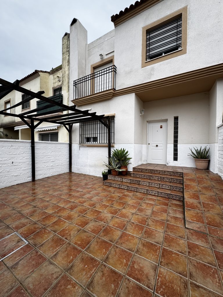 Alquiler vivienda adosada